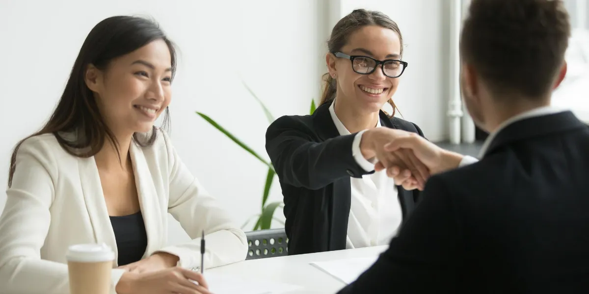 Como manter clientes de assessoria de imprensa?